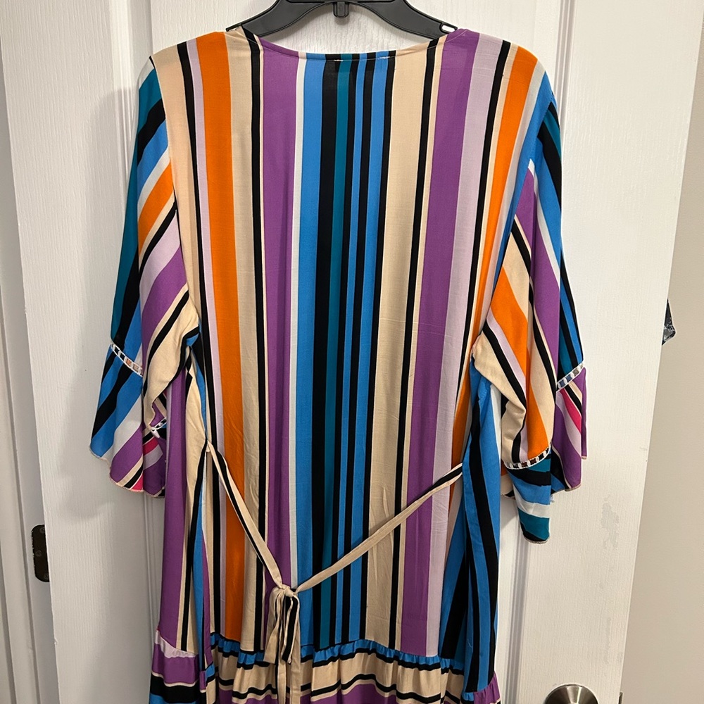 Multi color dress from Avenue.  Size 14.